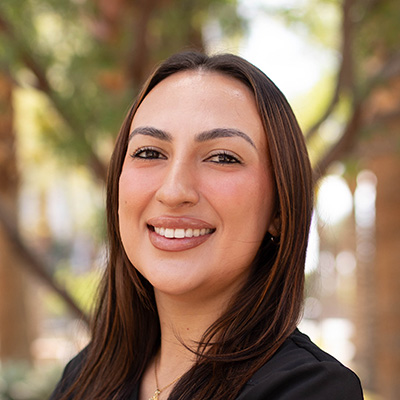 Headshot of Liz, dental assistant at Summit Dental in Las Vegas, Nevada.